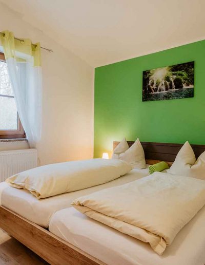 Ferienhaus-19-Schlafzimmer-2-Feriendorf-Ulrichsgrün_Waldmünchen