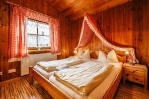 Ferienhaus-10-Schlafzimmer-2-Feriendorf-Ulrichsgrün_Waldmünchen